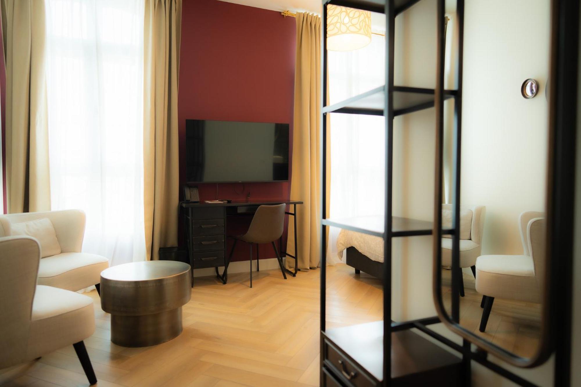 Hotel Grand Place مونس المظهر الخارجي الصورة