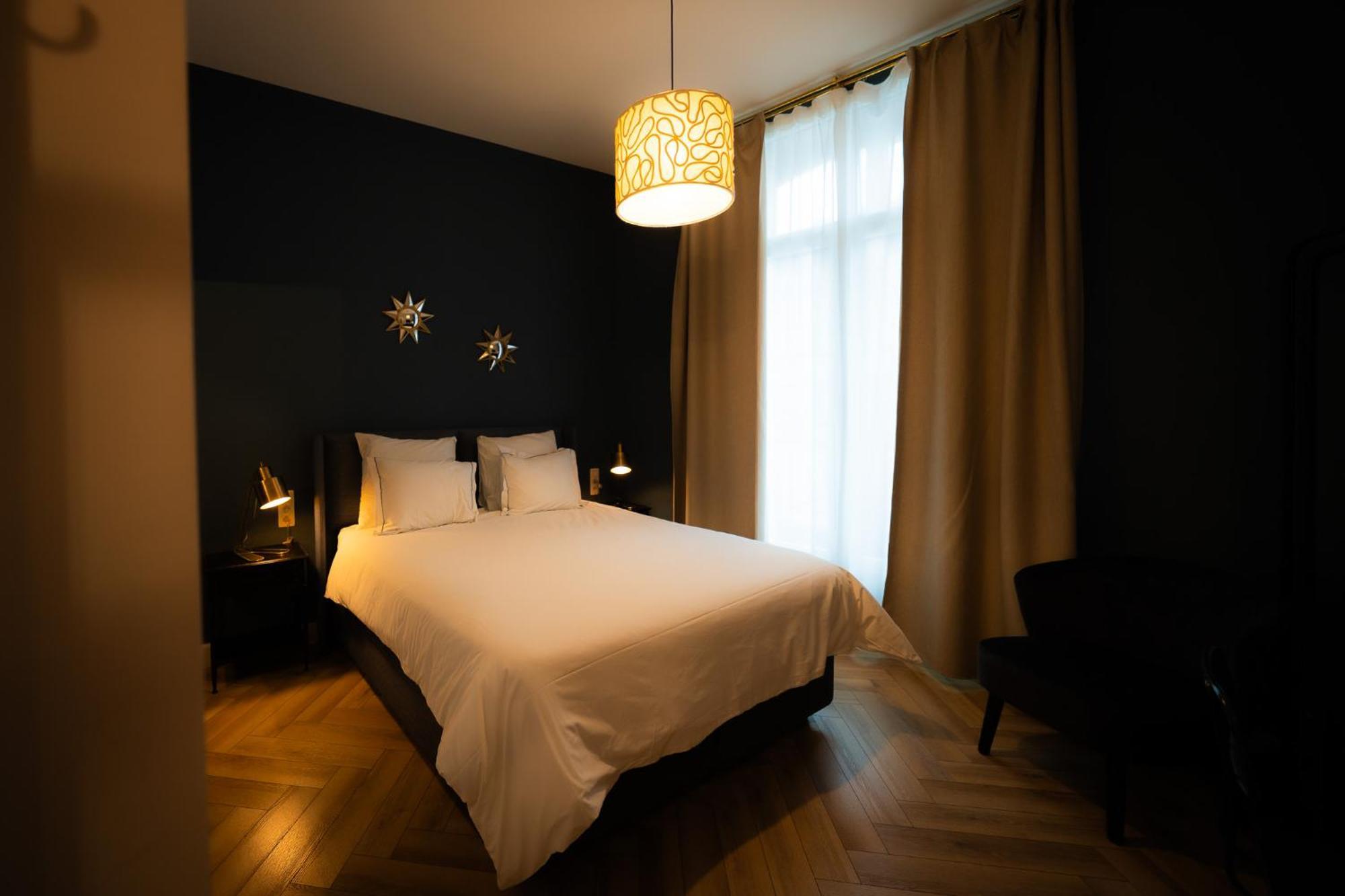 Hotel Grand Place مونس المظهر الخارجي الصورة