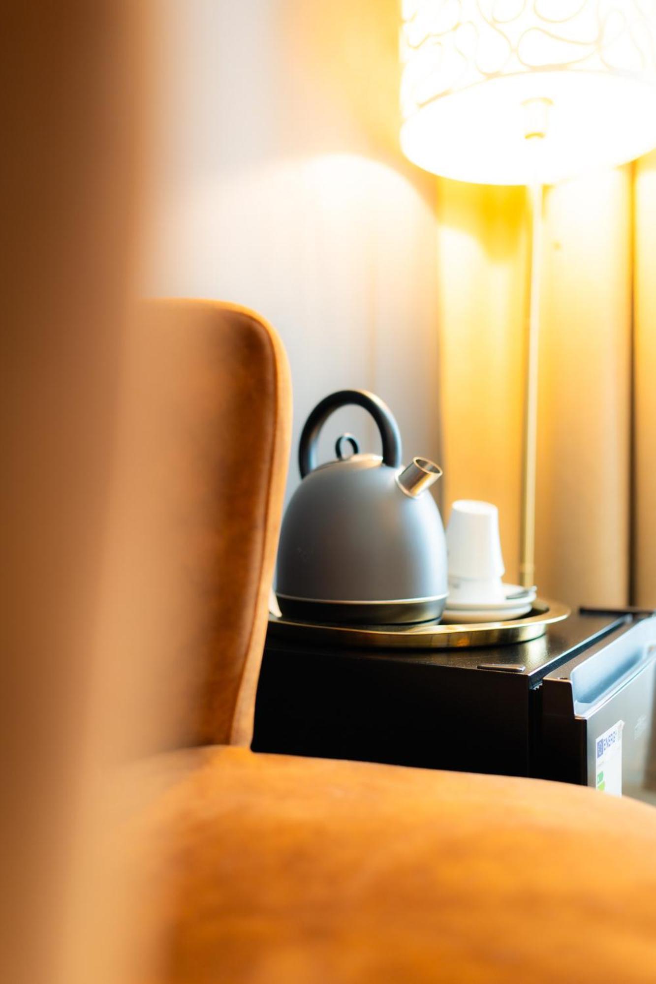Hotel Grand Place مونس المظهر الخارجي الصورة