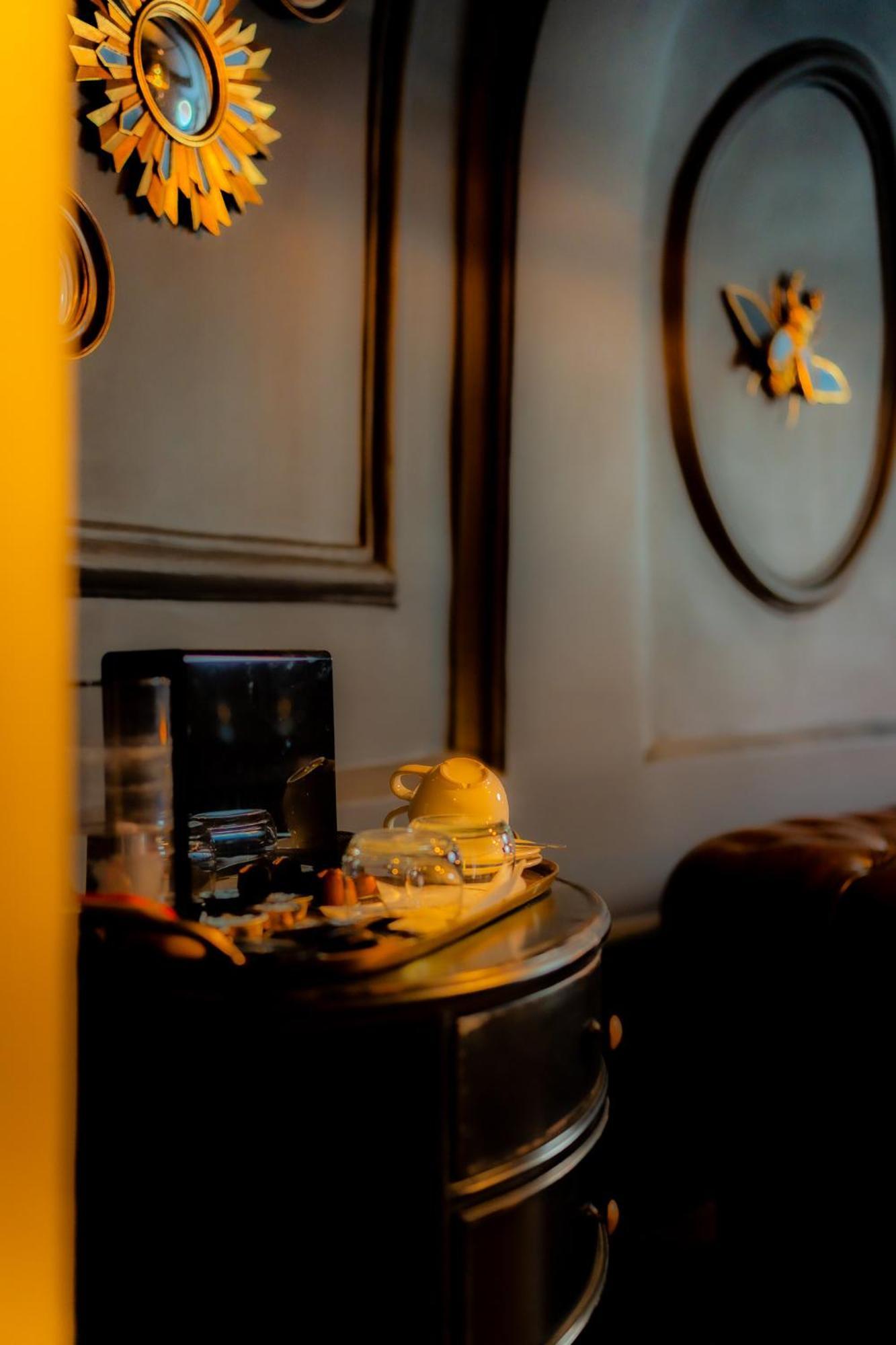 Hotel Grand Place مونس المظهر الخارجي الصورة
