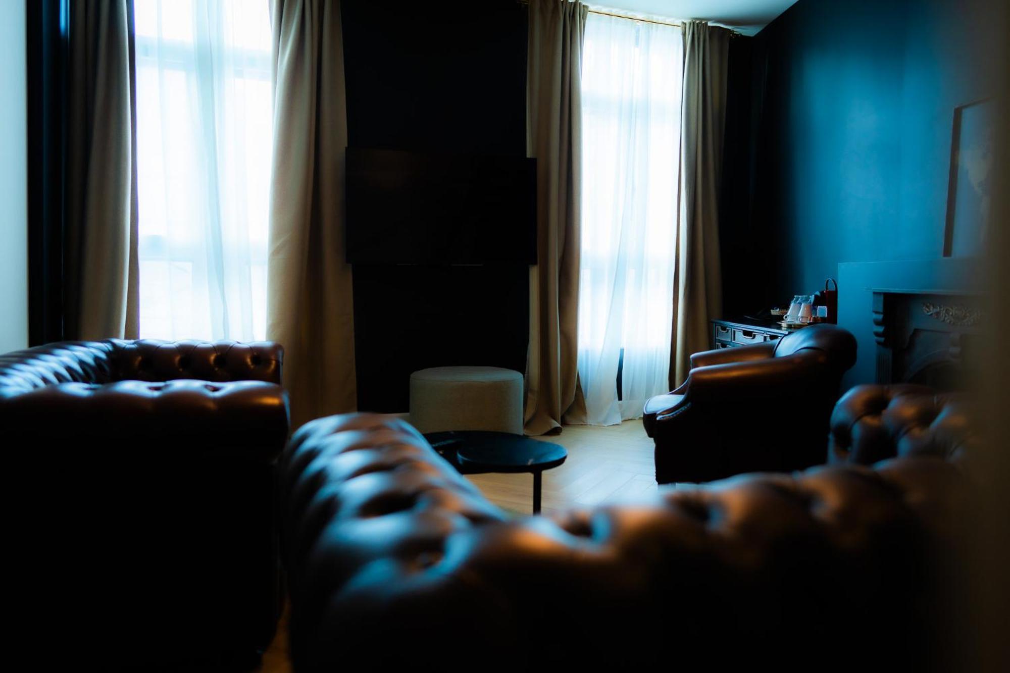 Hotel Grand Place مونس المظهر الخارجي الصورة