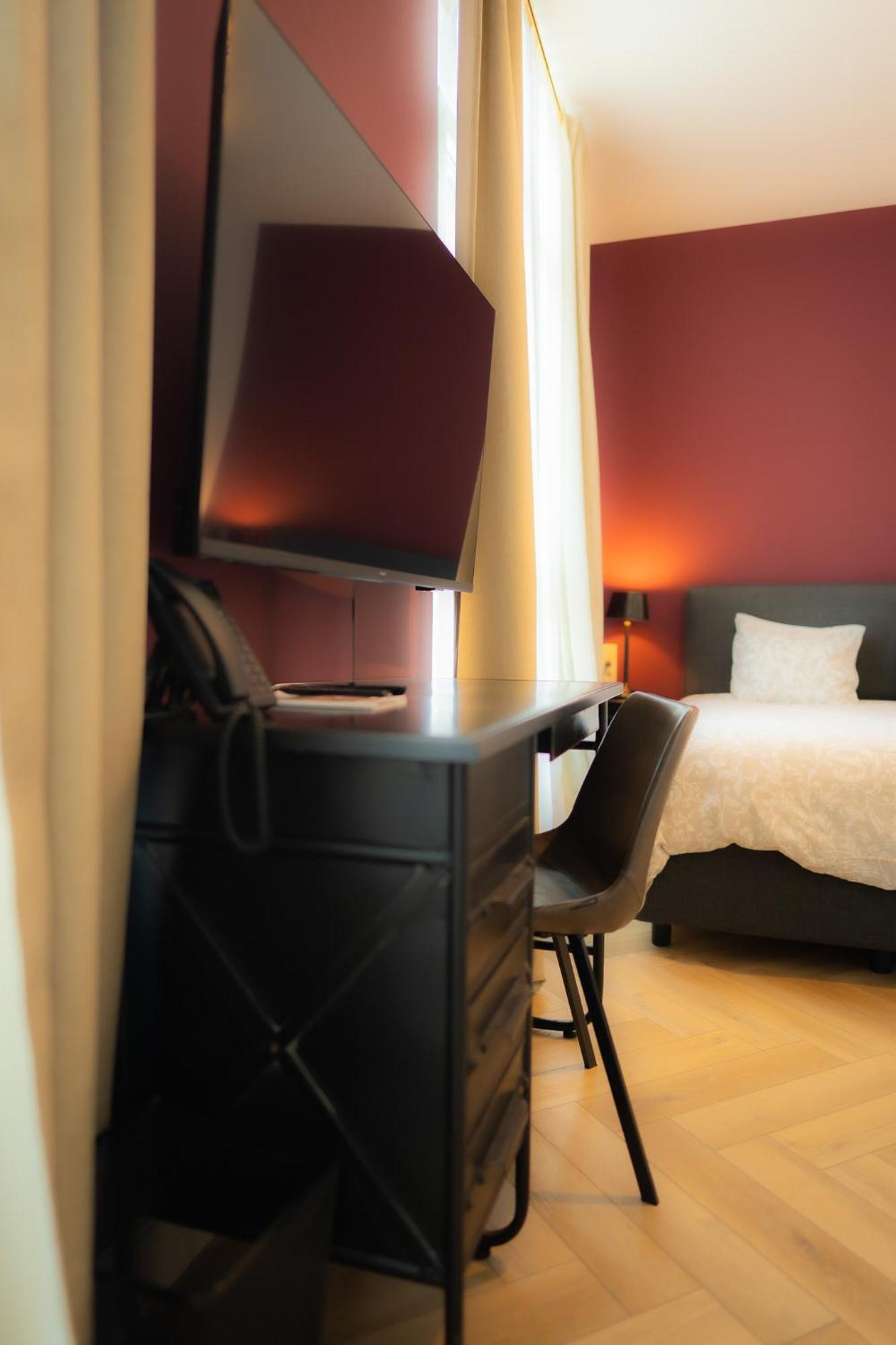 Hotel Grand Place مونس المظهر الخارجي الصورة