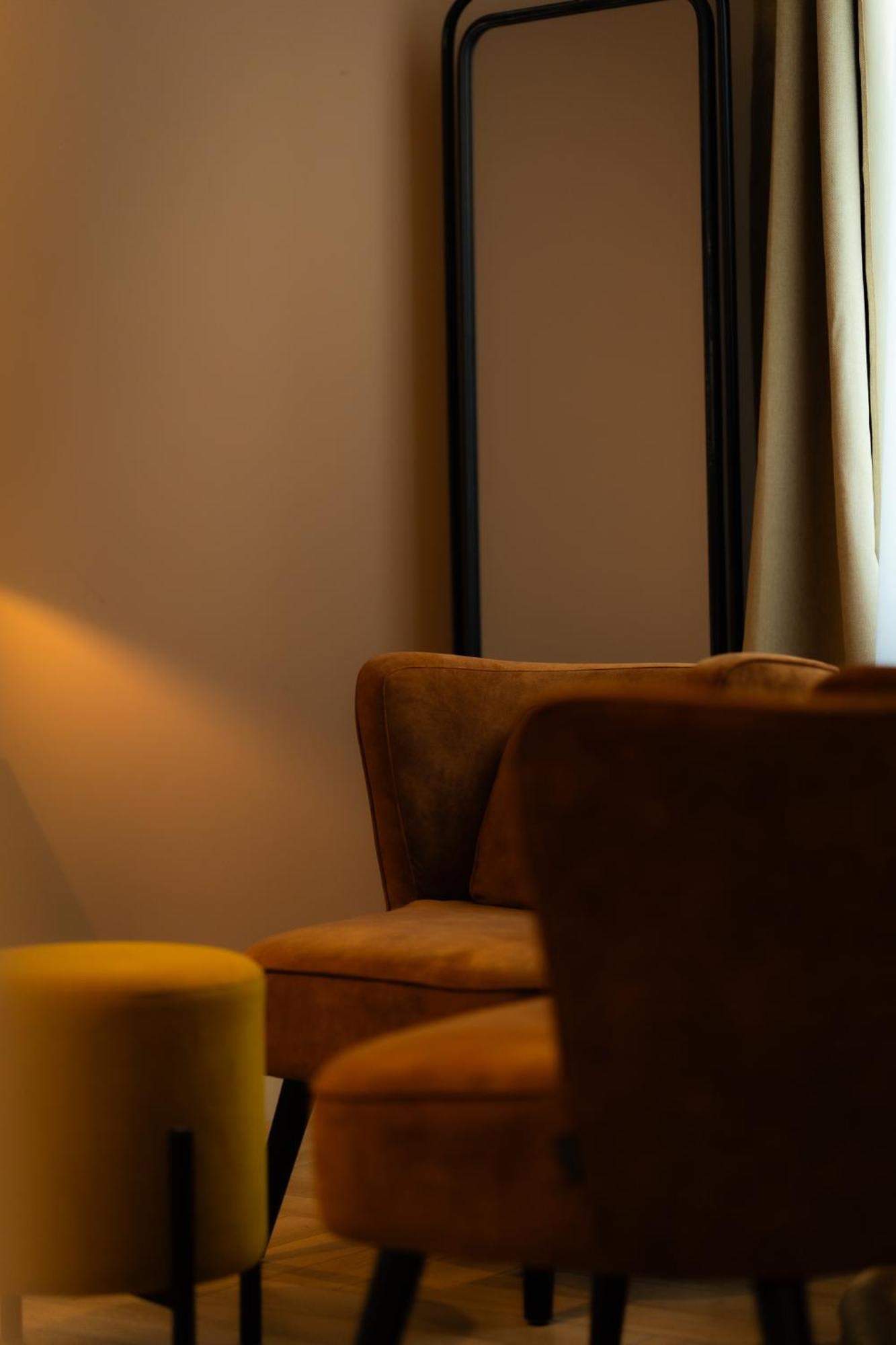 Hotel Grand Place مونس المظهر الخارجي الصورة