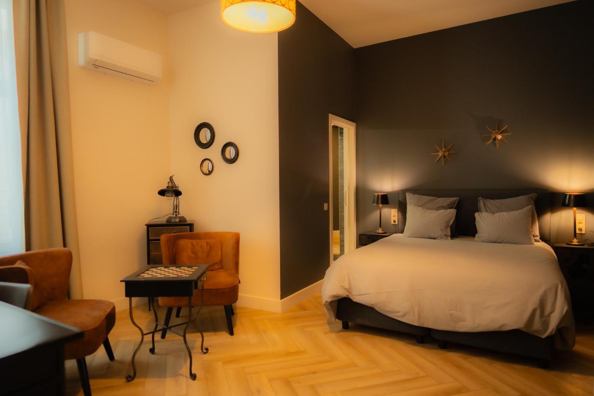 Hotel Grand Place مونس المظهر الخارجي الصورة
